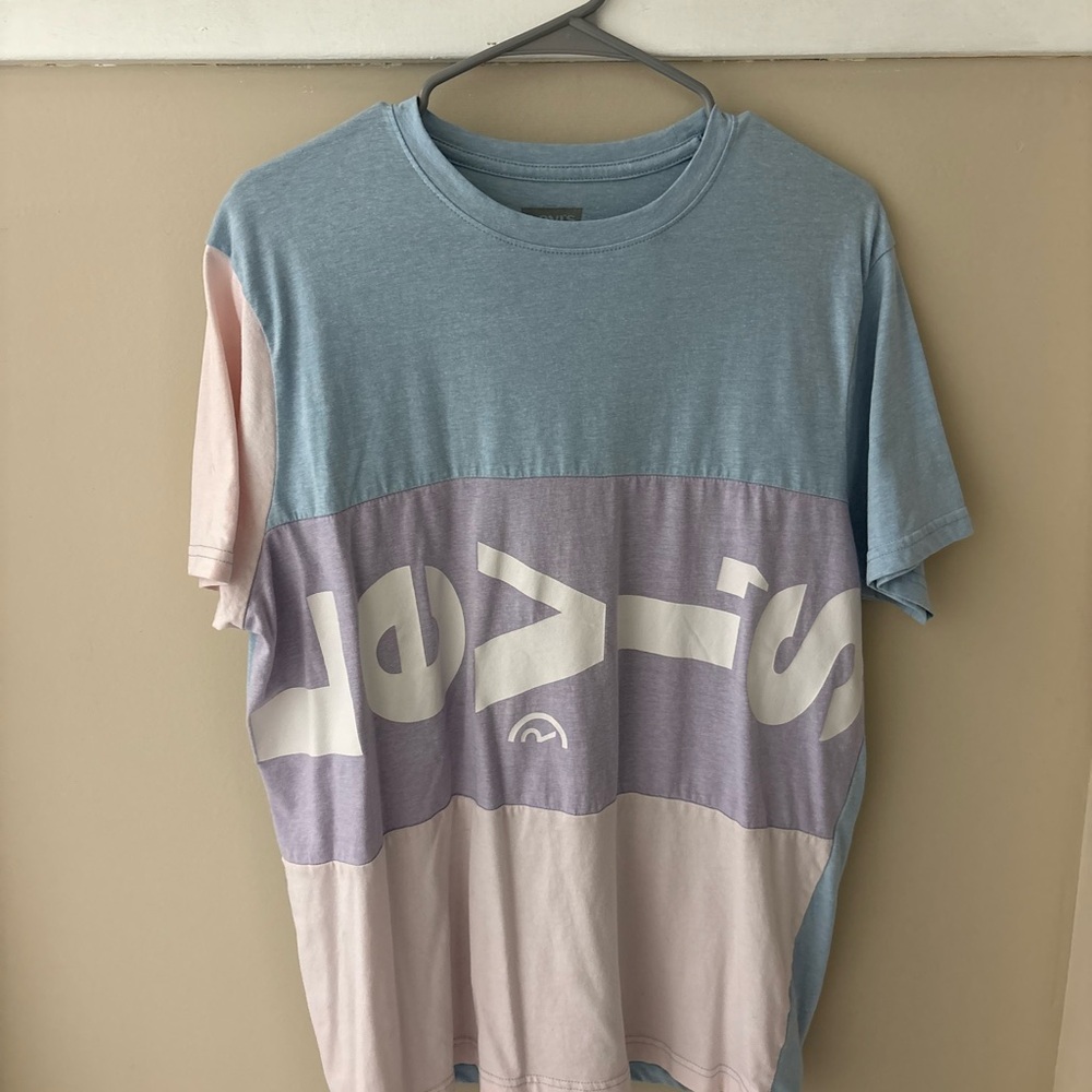 Levi's Light Blue T-Shirt